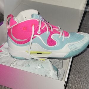 Avoli Mid Cotton Candy Volleyball Shoes Women 9 NWT
